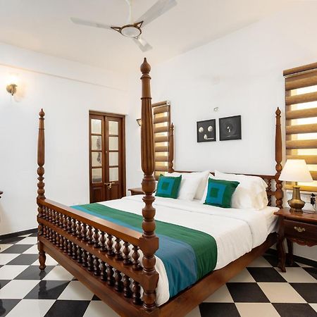 Apartamento The Barracks Cochin Kochi Habitación foto
